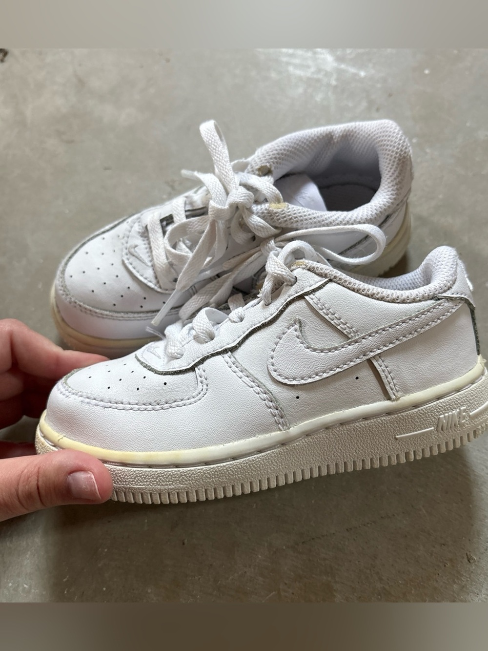 Nike Toddler 9c White Air Force’s
